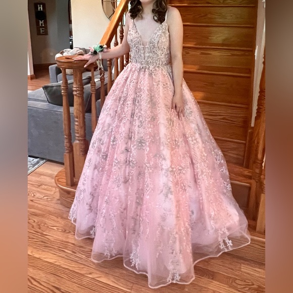 Sherri Hill Pink Prom Formal Dress Size 2 - Picture 2 of 8